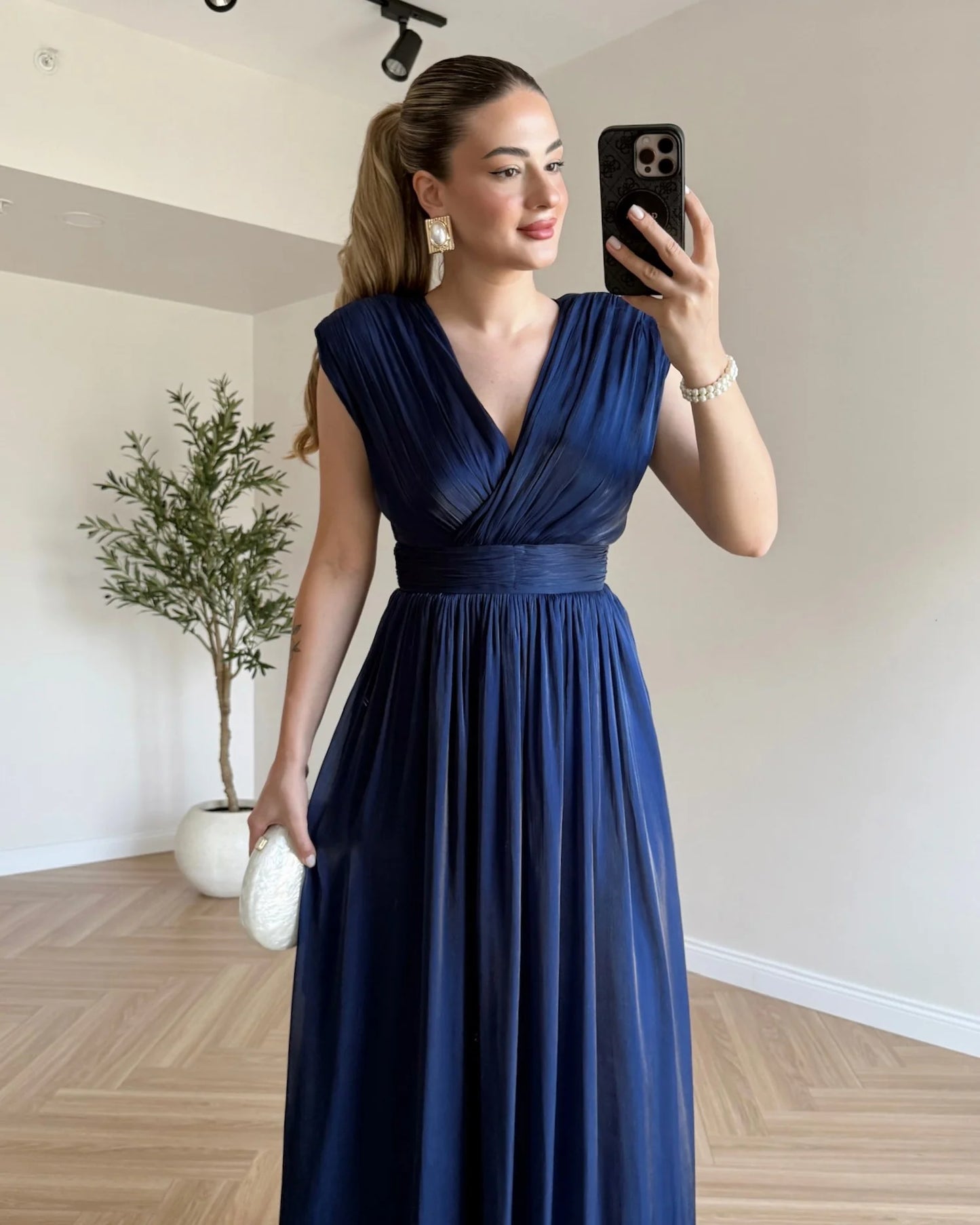 Elaria Dress